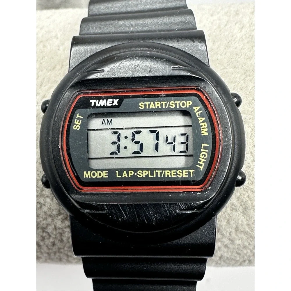 Timex Digital Ladies Watch 1992 New Battery 28MM 7